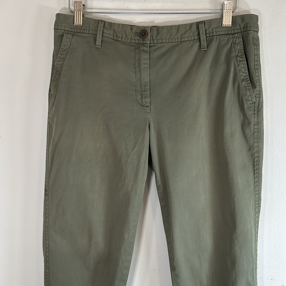 Talbots Girlfriend Chino Mid-Rise Women’s Size 8 Army Green Relaxed Fit Chinos - Picture 2 of 13